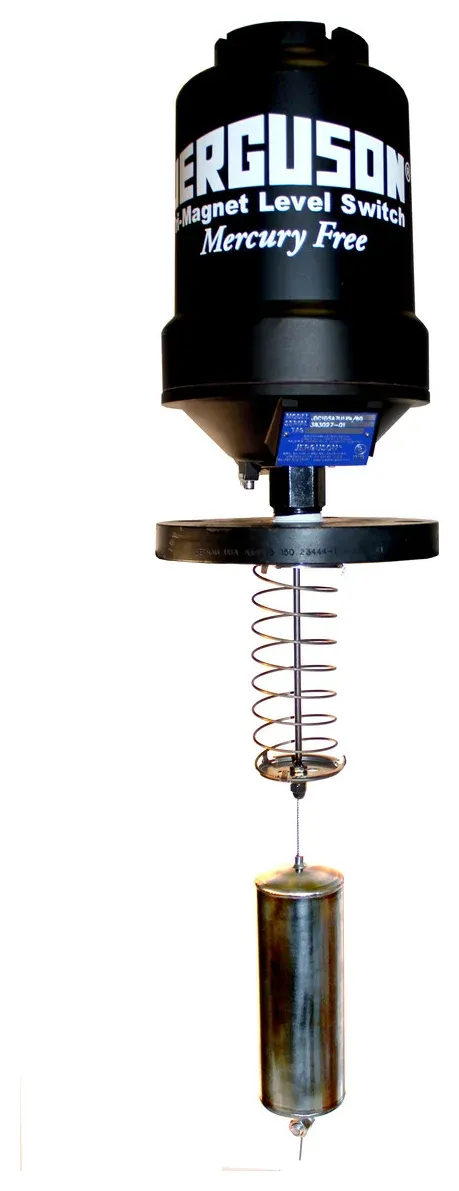 Jerguson top mount displacer and float operated magnetic level switches